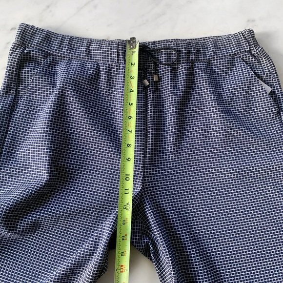 Cuffed tapered pants. - Picture 12 of 12